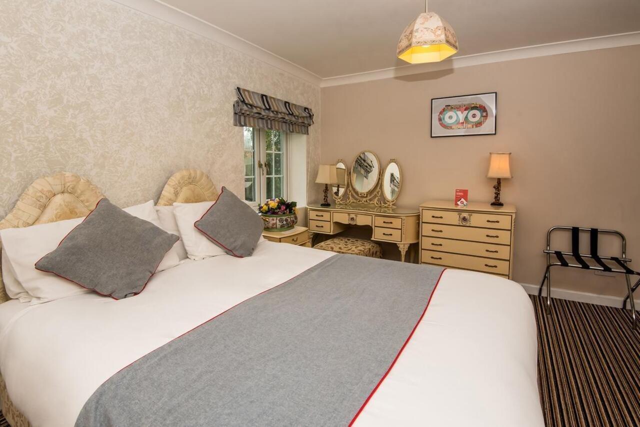 Oyo Vale Lodge Windsor Luaran gambar