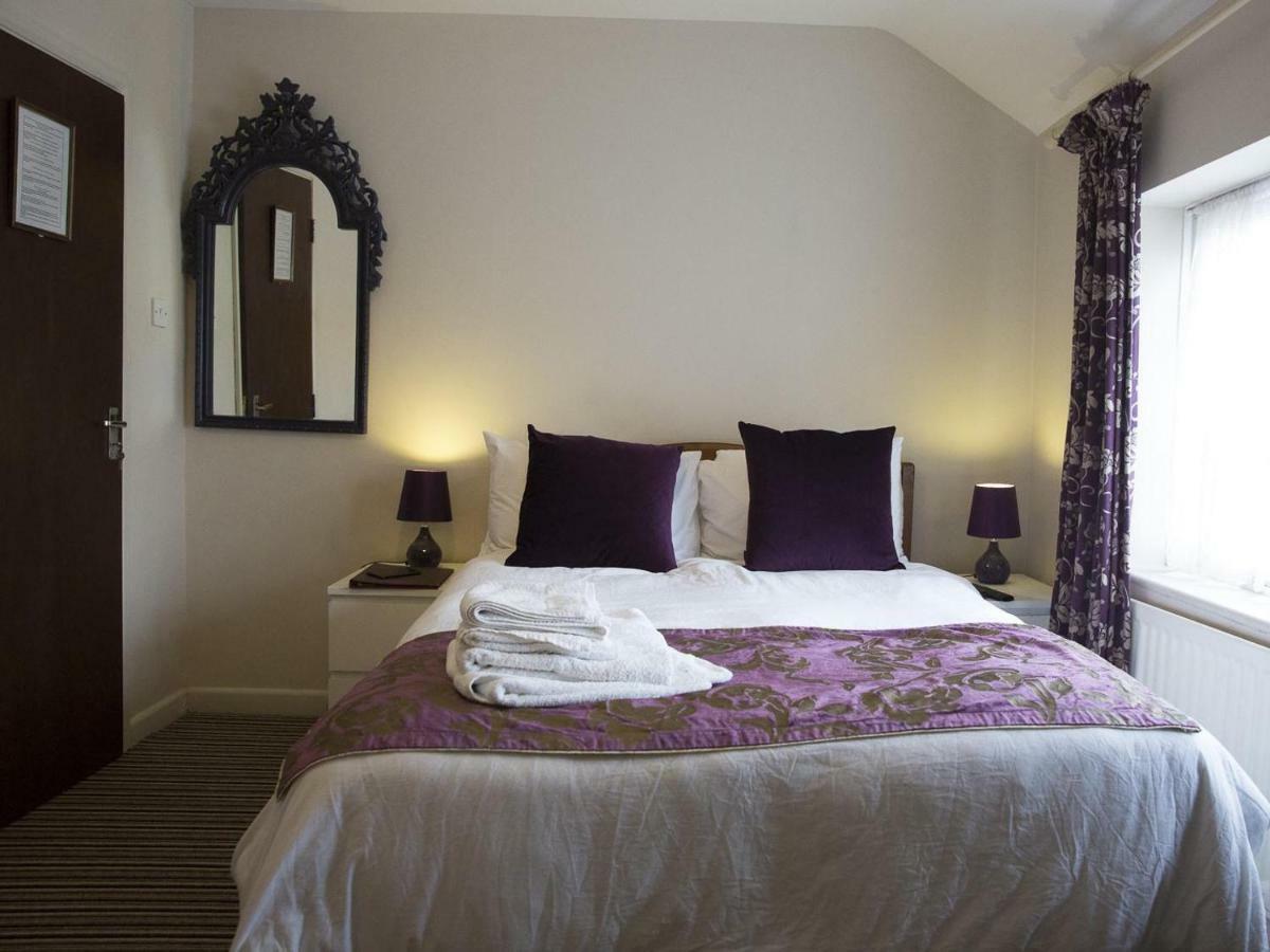 Oyo Vale Lodge Windsor Luaran gambar