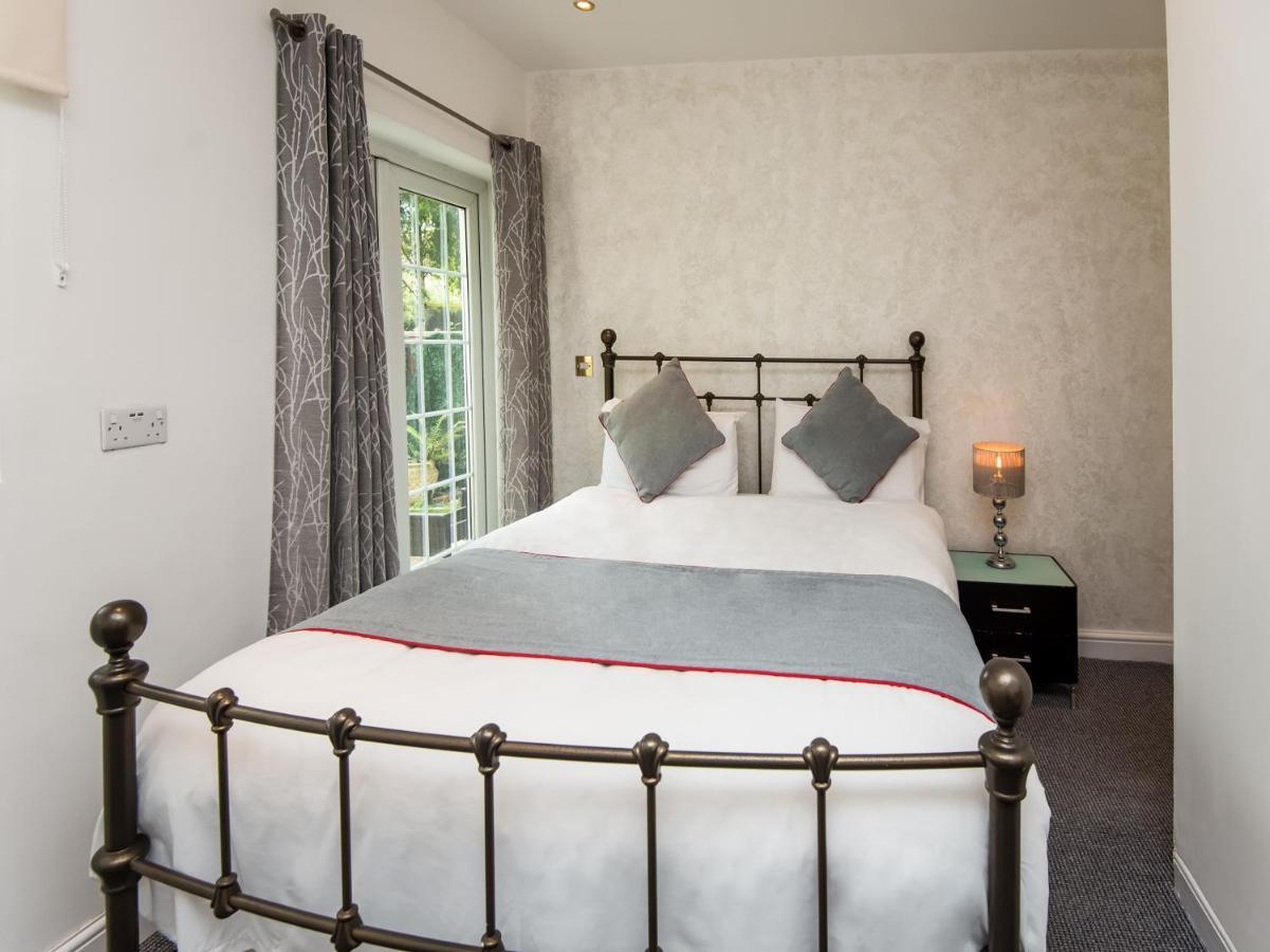 Oyo Vale Lodge Windsor Luaran gambar