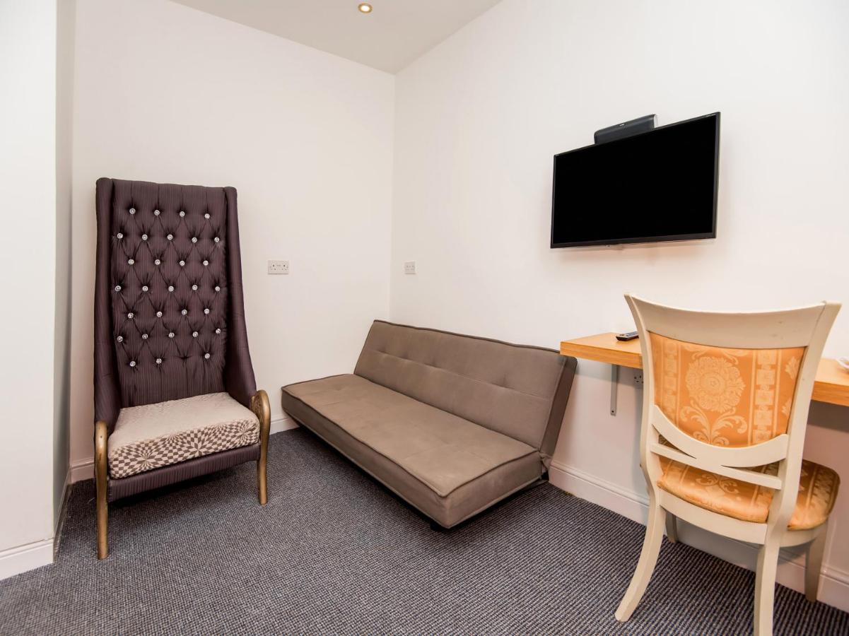 Oyo Vale Lodge Windsor Luaran gambar