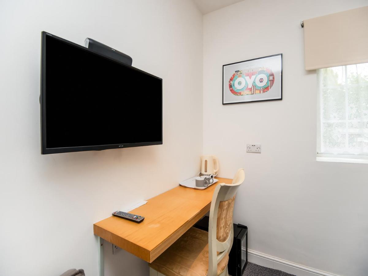 Oyo Vale Lodge Windsor Luaran gambar