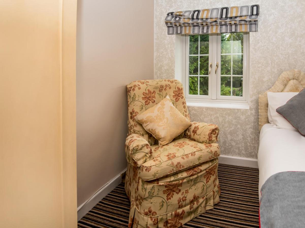 Oyo Vale Lodge Windsor Luaran gambar