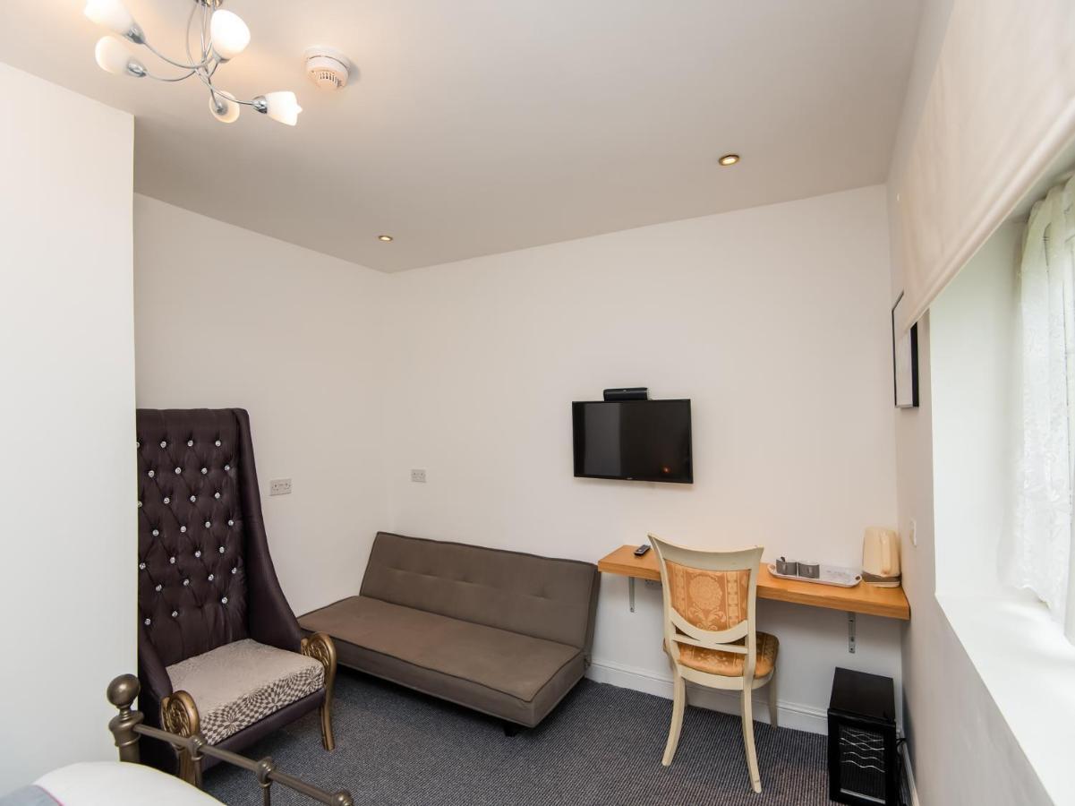 Oyo Vale Lodge Windsor Luaran gambar