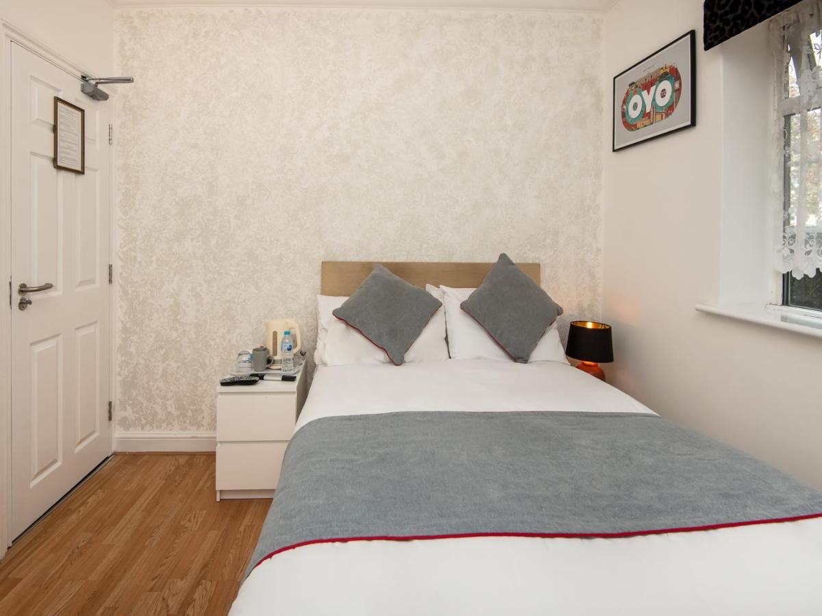 Oyo Vale Lodge Windsor Luaran gambar